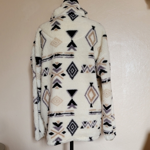 LAST 1 CAMPER Soft Tribal Quarter Zip Pullover - Picture 14 of 15